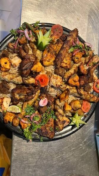 Mixed Plate with Bannu Pulao